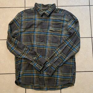 Patagonia Men's Large Multicolor Long Sleeve Button-Up Shirt Casual Outdoor